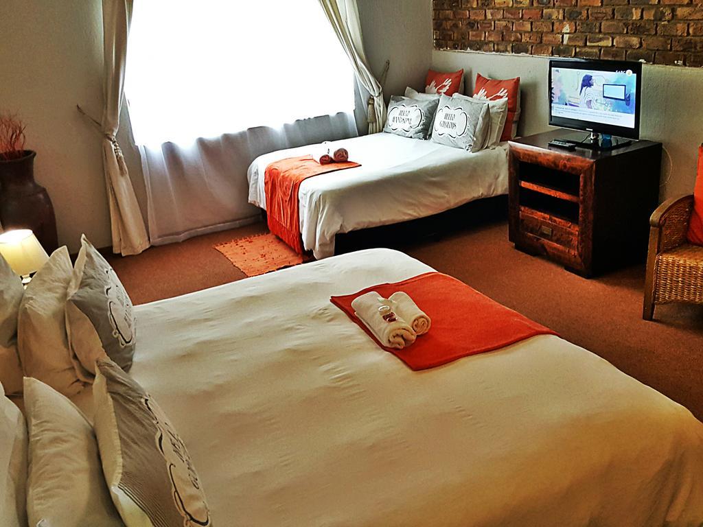 Midrand Guesthouse - Tasa Eksteriør billede